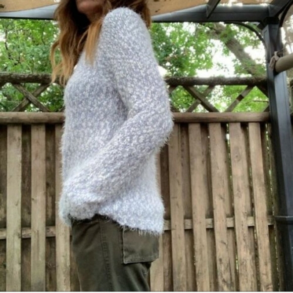 Shaggy Eyelash Sweater Stretchy Blue Grey White NWOT XL - Picture 1 of 14